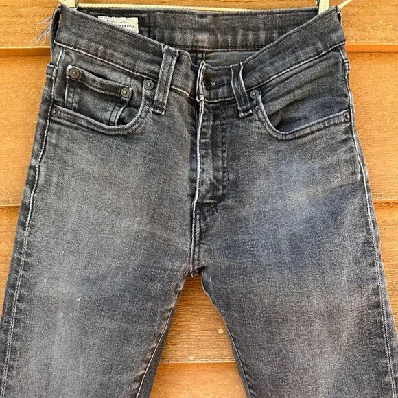 Levi’s Faded Black Distressed Skinny Mid Rise Jeans Size 29 - Picture 4 of 13